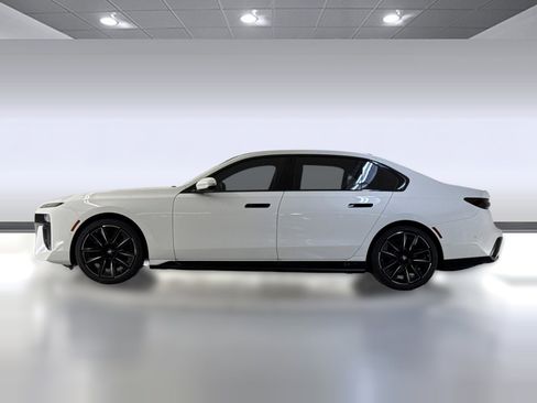 New 2026 BMW i7 eDrive50 w/ M Sport Package image 2