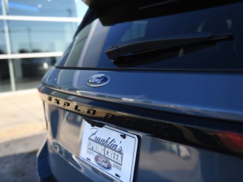 New 2026 Ford Explorer ST-Line w/ ST-Line Street Pack image 7