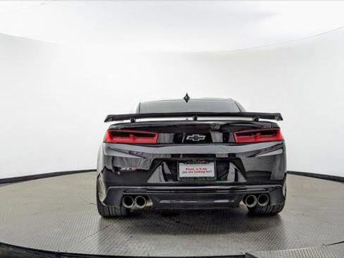 Used 2017 Chevrolet Camaro ZL1 image 7