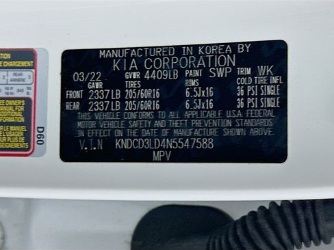 Used 2022 Kia Niro EX image 12