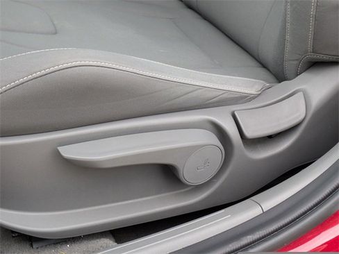 Used 2024 Hyundai Elantra SEL image 20