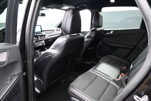 Used 2025 Ford Escape ST-Line FWD image 12