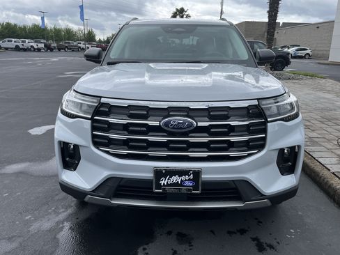 New 2026 Ford Explorer Active AWD/4WD image 6