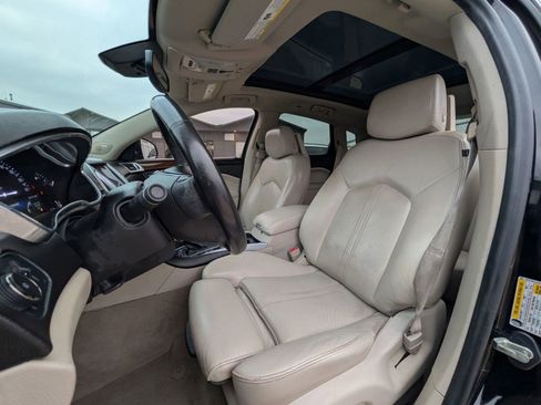 Used 2013 Cadillac SRX Premium image 12