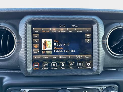 Used 2022 Jeep Wrangler Unlimited Sahara image 23