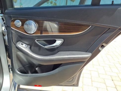 Used 2015 Mercedes-Benz C 300 4MATIC Sedan image 24