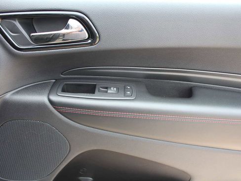 Used 2025 Dodge Durango GT AWD/4WD image 16