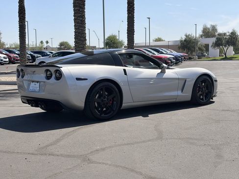 Used 2005 Chevrolet Corvette Coupe w/ Preferred Equipment Group RWD image 5