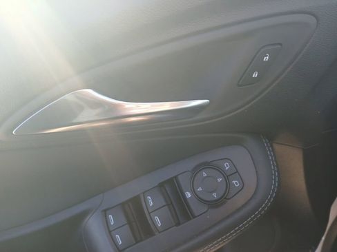 Used 2025 Buick Encore GX Preferred image 21