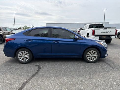 Used 2019 Hyundai Accent SE FWD image 6