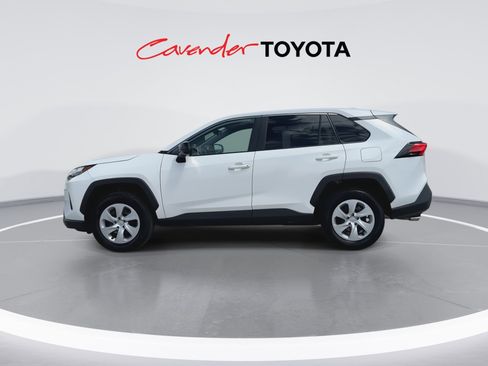 Certified 2025 Toyota RAV4 LE FWD image 5