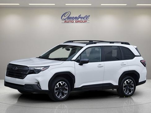 Used 2026 Subaru Forester Premium AWD/4WD image 8
