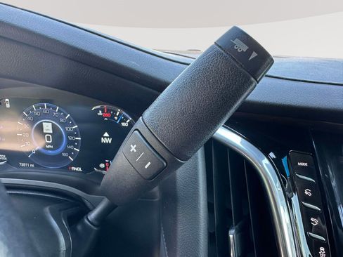 Used 2020 Cadillac Escalade ESV Premium Luxury AWD/4WD image 15