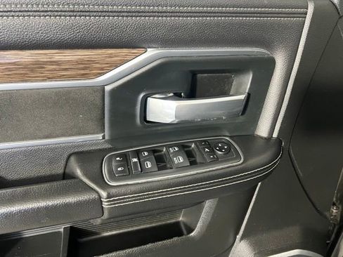 Used 2019 RAM 2500 Laramie w/ Off Road Package AWD/4WD image 15