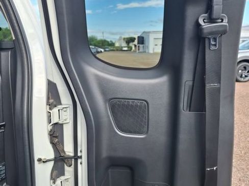 Certified 2023 Nissan Frontier SV w/ SV Convenience Package AWD/4WD image 44