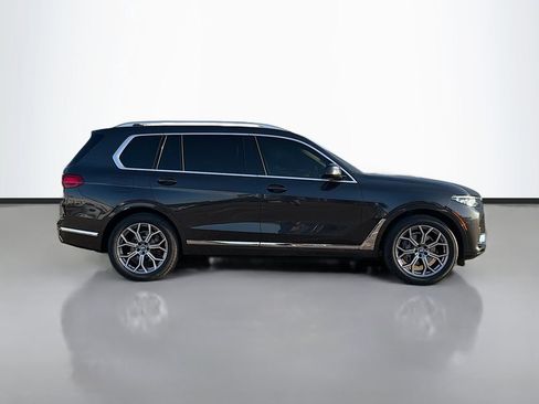 Used 2022 BMW X7 xDrive40i w/ Premium Package image 2