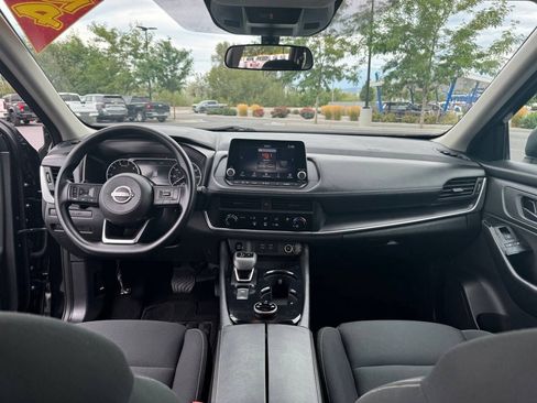 Used 2024 Nissan Rogue S AWD/4WD image 30