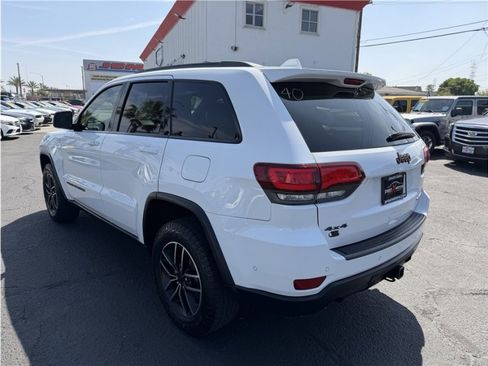 Used 2019 Jeep Grand Cherokee Trailhawk w/ Trailhawk Luxury Group image 13