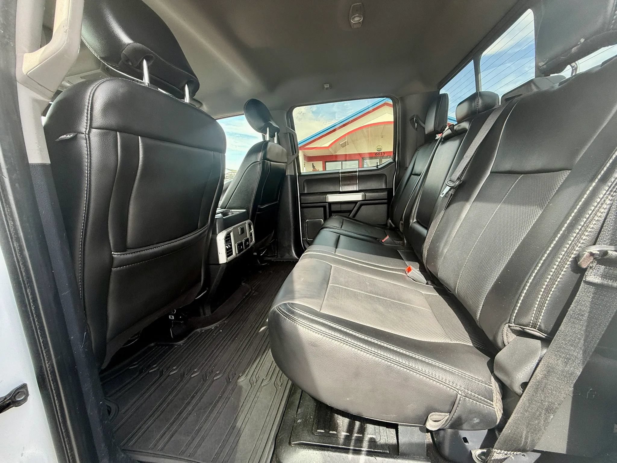 Used 2020 Ford F250 Lariat w/ Lariat Value Package AWD/4WD image 14