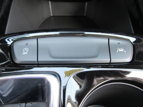 New 2026 Chevrolet Trax LT image 28