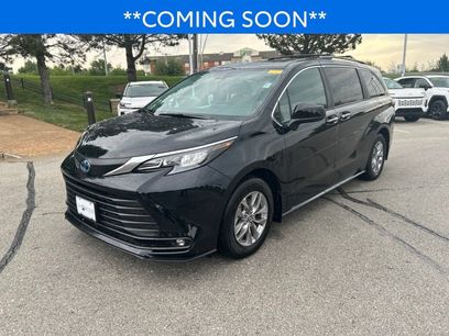 Used 2025 Toyota Sienna XLE w/ XLE Plus Package