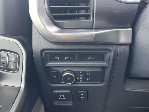 Used 2022 Ford F150 Lariat w/ Equipment Group 502A High image 34