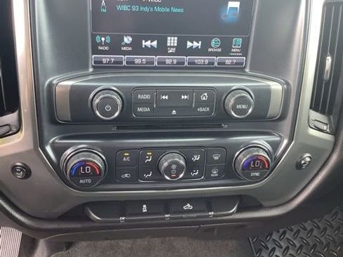 Used 2018 Chevrolet Silverado 1500 LT image 32