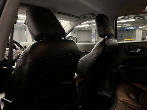 Used 2019 Jeep Compass Latitude AWD/4WD image 20