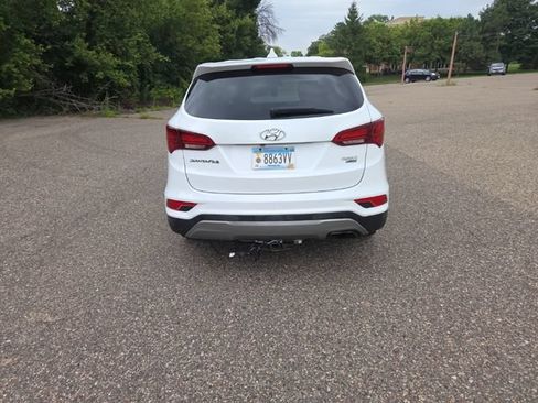 Used 2017 Hyundai Santa Fe Sport AWD/4WD image 10