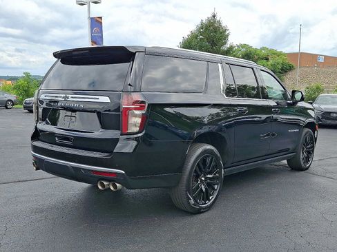 Used 2021 Chevrolet Suburban High Country w/ Premium Package AWD/4WD image 6