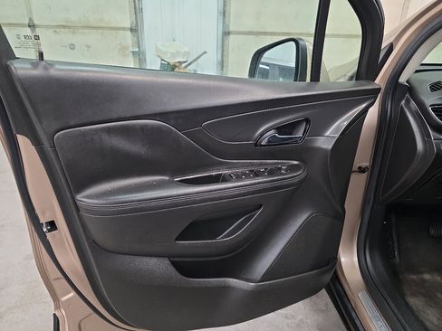 Used 2018 Buick Encore Preferred image 30