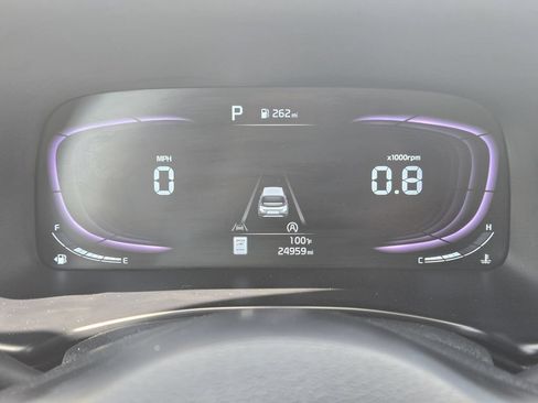 Used 2025 Kia Soul LX w/ LX Technology Package FWD image 6