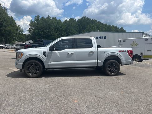 Used 2021 Ford F150 XLT w/ Equipment Group 302A High AWD/4WD image 8
