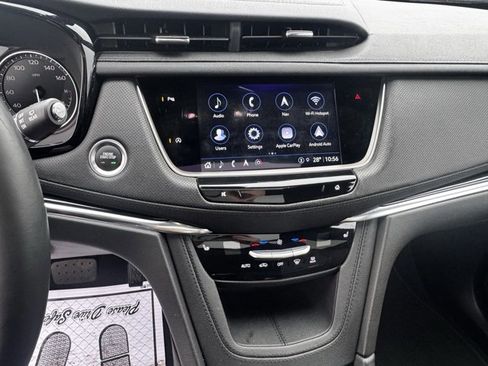 Used 2025 Cadillac XT5 Premium Luxury image 18