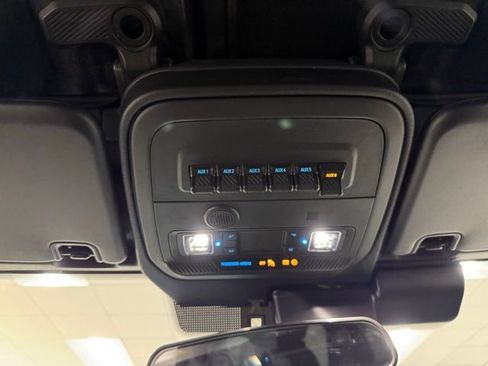 New 2025 Ford Bronco Badlands image 20