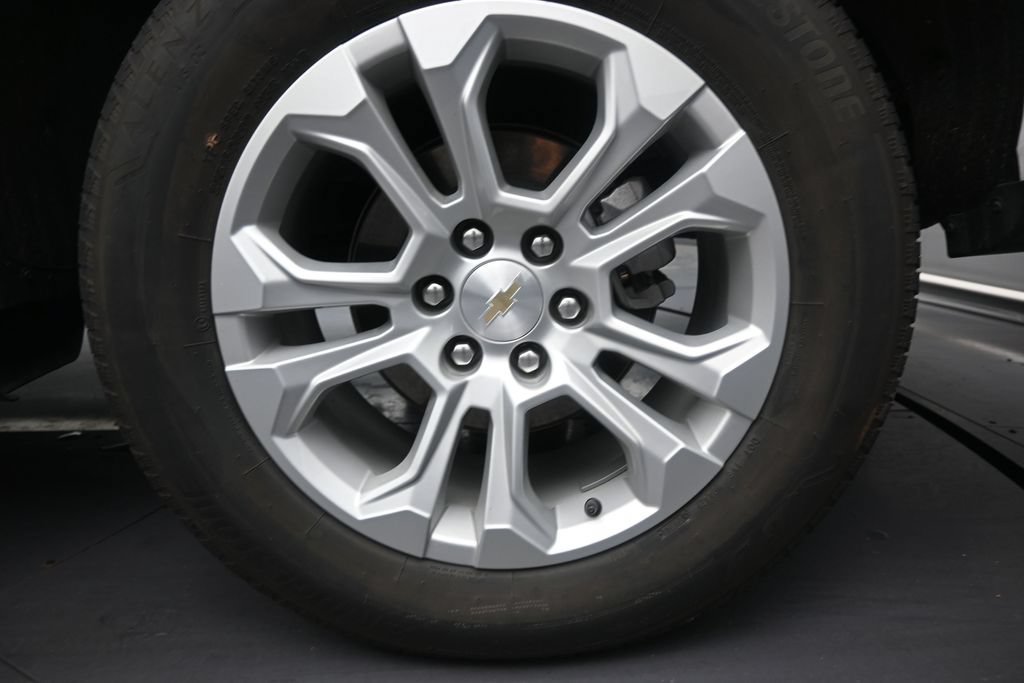Used 2025 Chevrolet Silverado 1500 LTZ w/ Technology Package RWD image 10