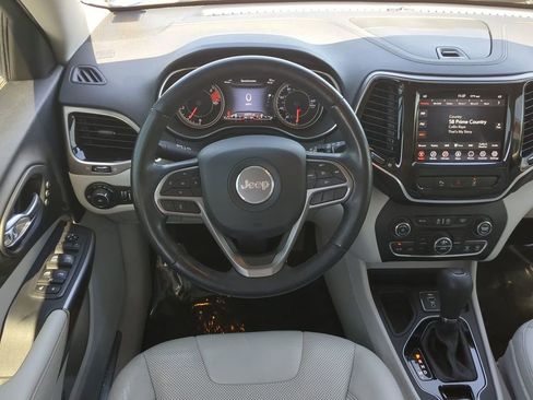 Used 2020 Jeep Cherokee Limited w/ Advanced Safety Group FWD image 16