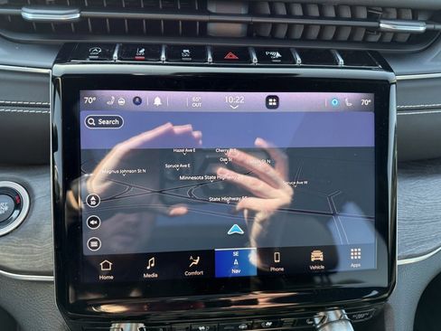 Used 2021 Jeep Grand Cherokee L Overland w/ Luxury Tech Group IV AWD/4WD image 27