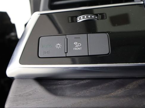 Used 2024 Audi Q8 Premium Plus w/ Premium Plus Package image 26