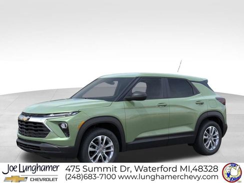 New 2026 Chevrolet TrailBlazer LS w/ LS Convenience Package AWD/4WD image 2