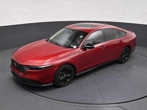 Used 2025 Honda Accord SE image 11