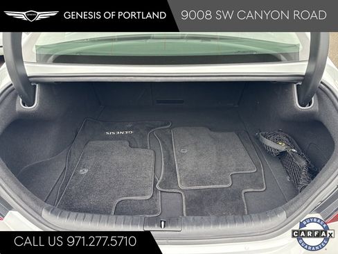 Used 2023 Genesis G70 2.0T image 12