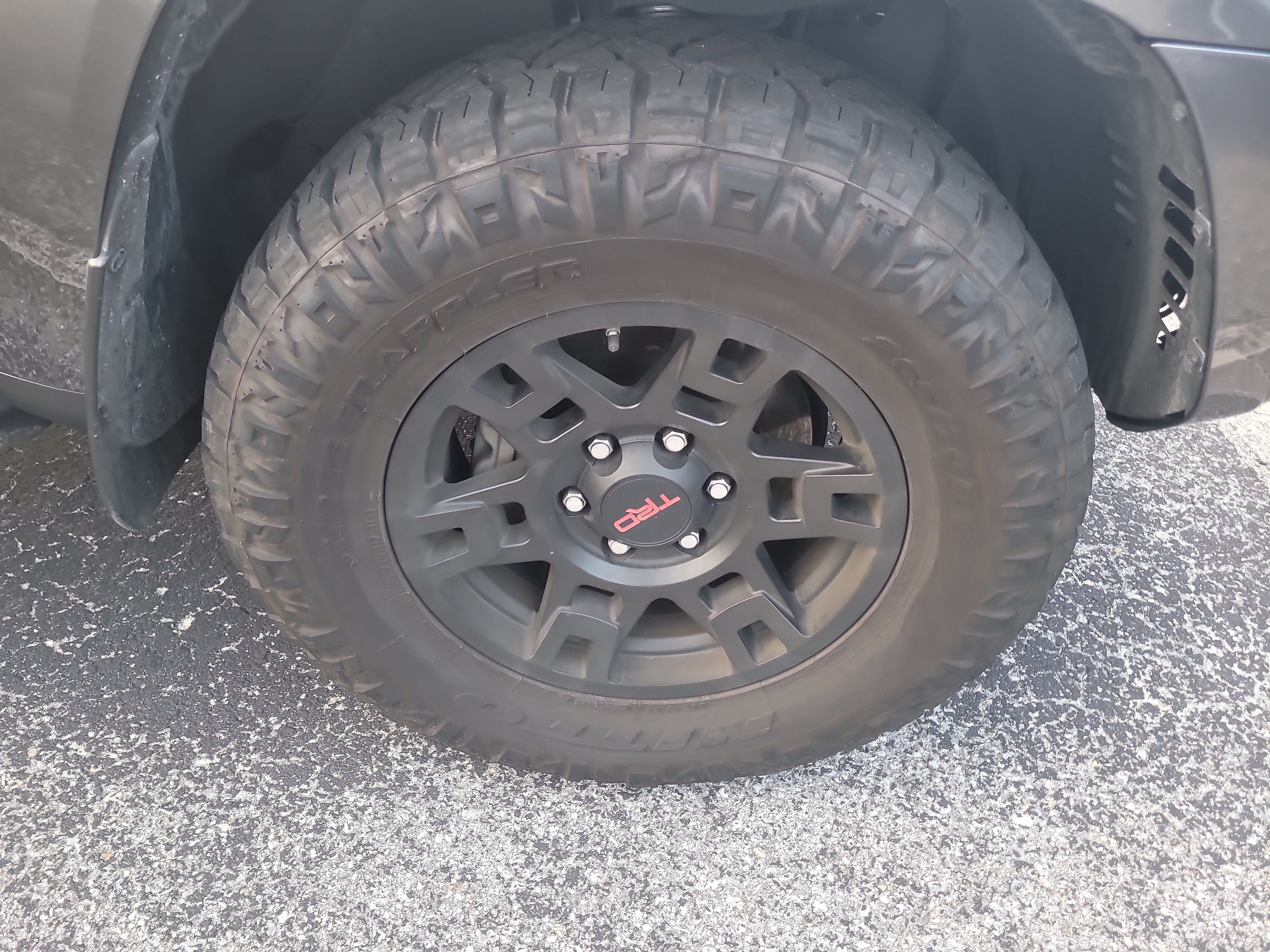 Used 2021 Toyota 4Runner SR5 Premium w/ Moonroof Package AWD/4WD image 9