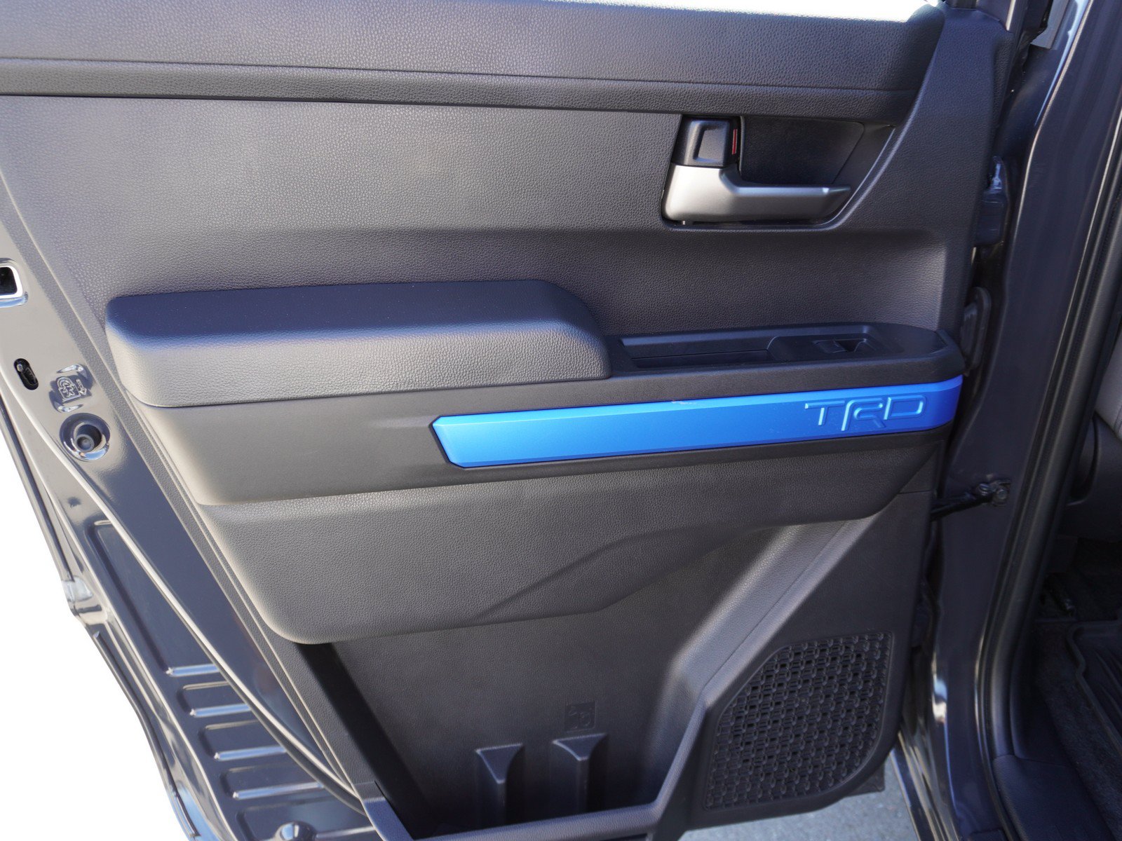 Used 2025 Toyota Tacoma TRD Off-Road AWD/4WD image 13