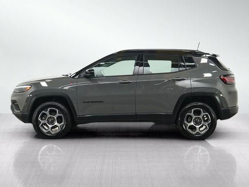 Used 2022 Jeep Compass Trailhawk w/ Trailhawk Elite Group AWD/4WD image 2