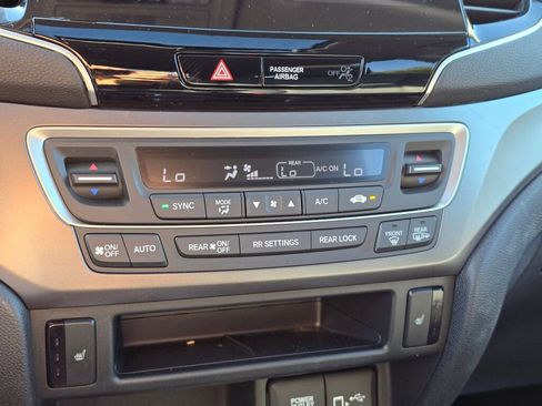 Certified 2022 Honda Pilot Special Edition image 23