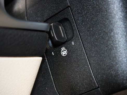 Certified 2024 Mercedes-Benz EQB 350 4MATIC SUV image 22