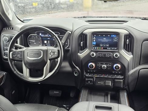 Used 2022 GMC Sierra 3500 Denali w/ Denali Ultimate Package image 2