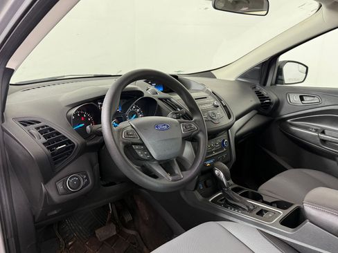 Used 2018 Ford Escape S image 4