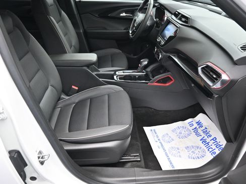 Used 2023 Chevrolet TrailBlazer RS w/ Sun and Liftgate Package image 32